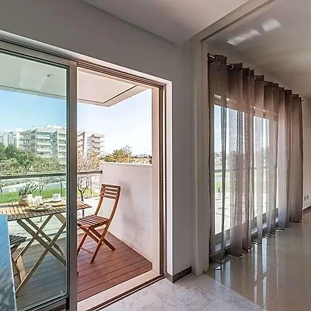 Da Rocha 2-bedroom With Parking Bay 3* Portimao
