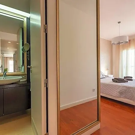 Da Rocha 2-bedroom With Parking Bay Hotel